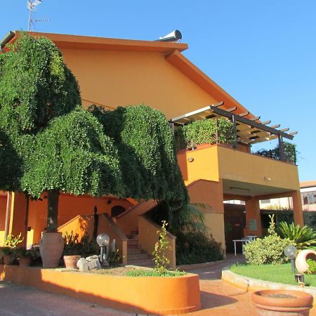 Casa Vacanze Villa Carmela Porto Torres Exterior foto