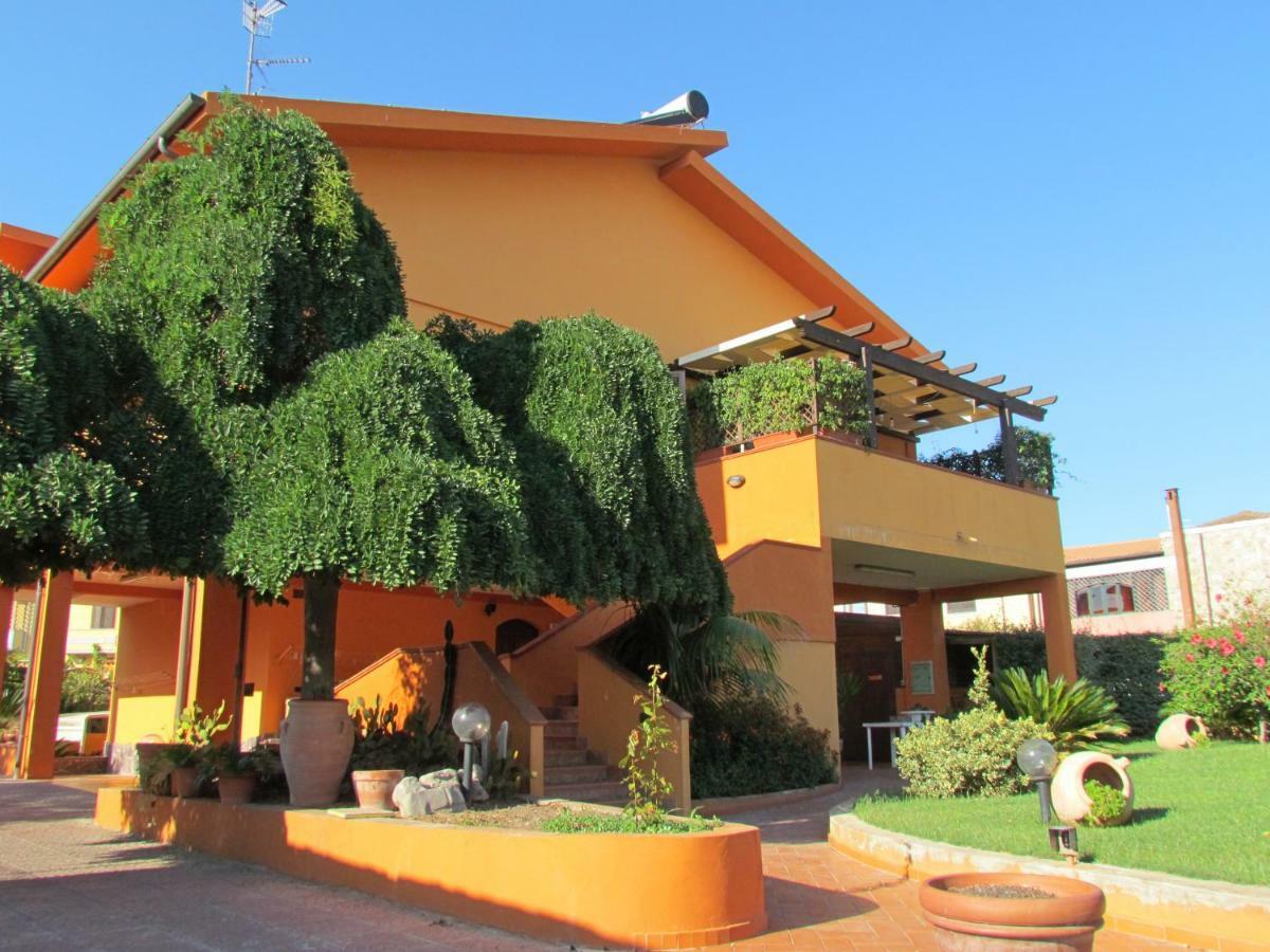 Casa Vacanze Villa Carmela Porto Torres Exterior foto